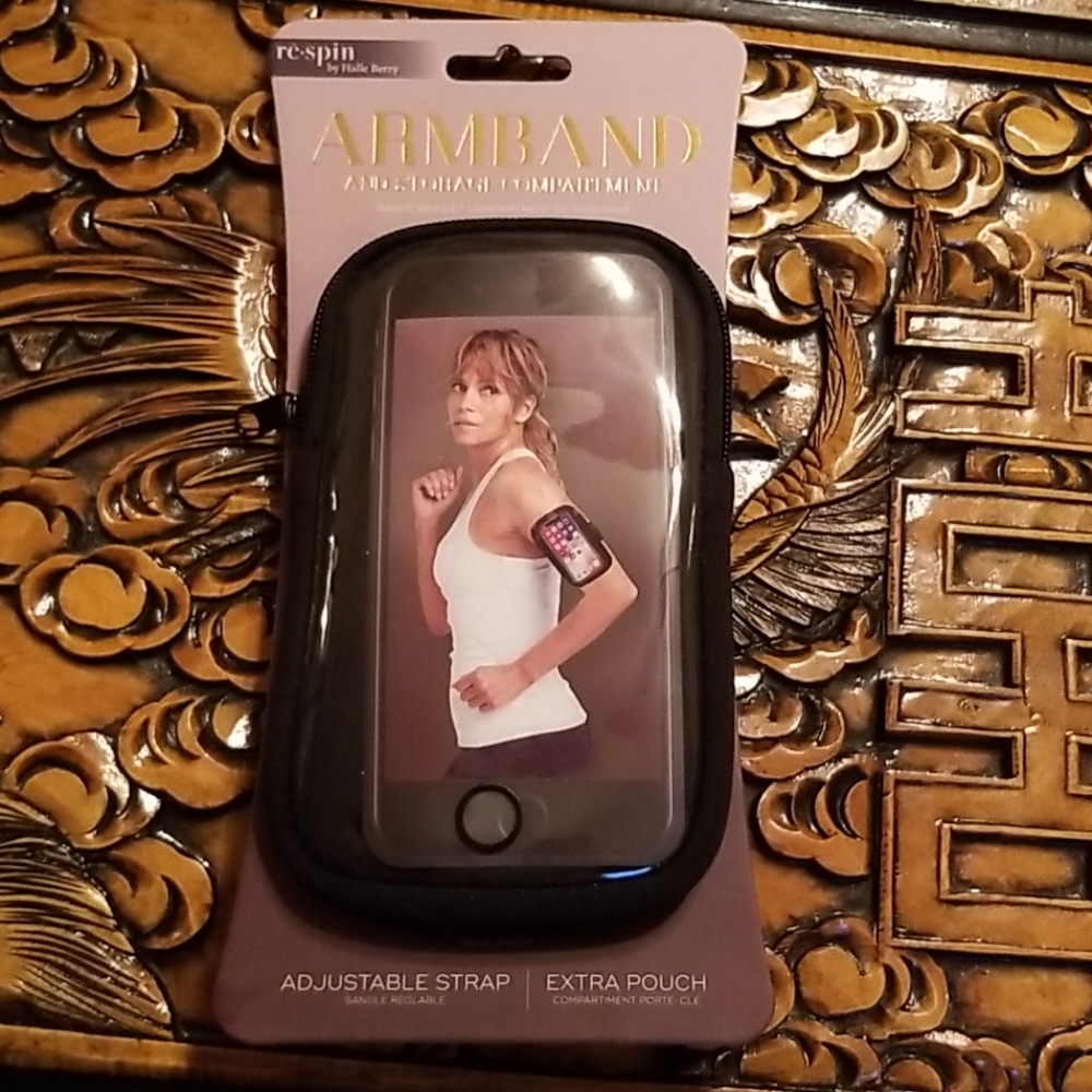 Re-Spin Cellphone Armband